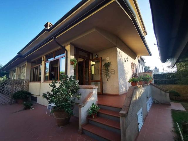Case e ville in vendita di 120 m² in Via Pietro Tabarrani, 20