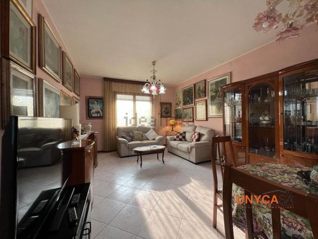 Case e ville in vendita di 120 m² in Via Roma