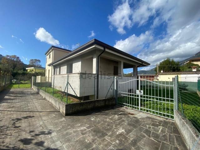 Case e ville in vendita di 120 m² in Via Roma
