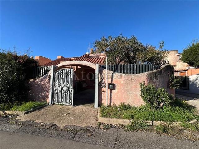 Case e ville in vendita di 120 m² in Viale Colle Romito