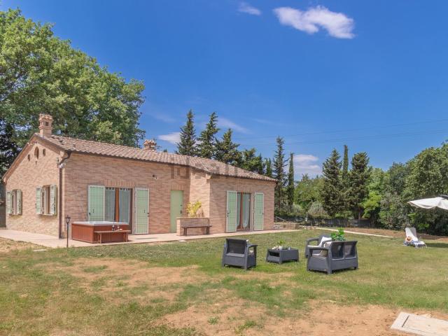 Case e ville in vendita di 120 m² in Contrada Grazie, 56