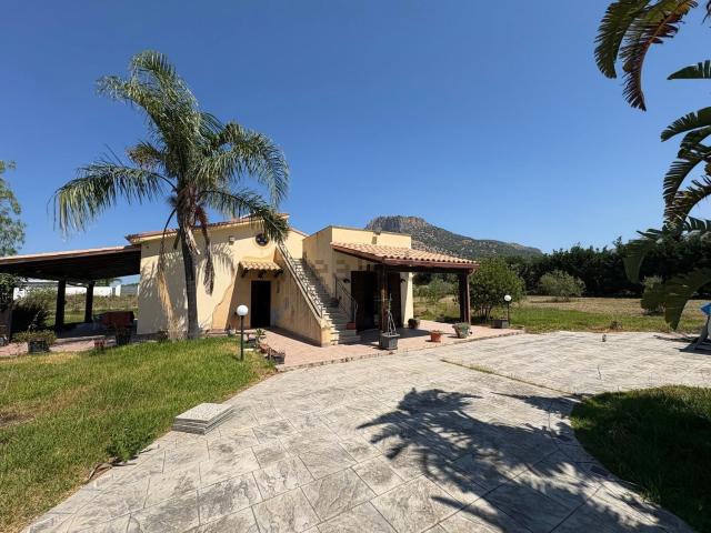Case e ville in vendita di 120 m² in Contrada Paterna