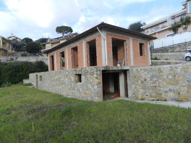 Case e ville in vendita di 120 m² in Strada Vallegrande