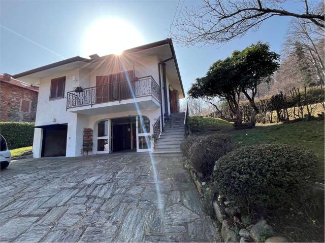 Case e ville in vendita di 121 m² in Via al Panorama