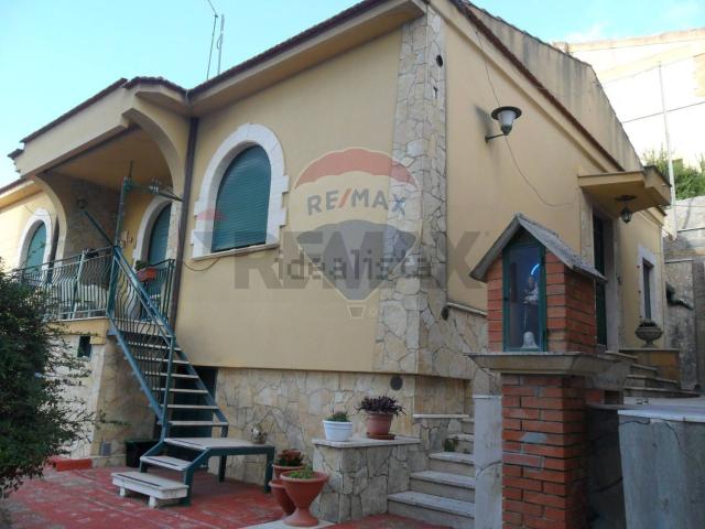 Case e ville in vendita di 122 m² in Via Antonio Guastaferro