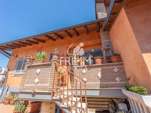 Case e ville in vendita di 122 m² in Via di Lunghezzina