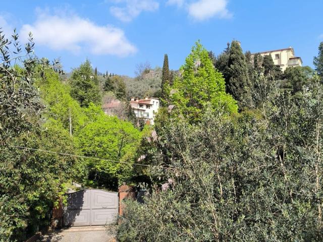Case e ville in vendita di 1234 m² in Via di San Domenico