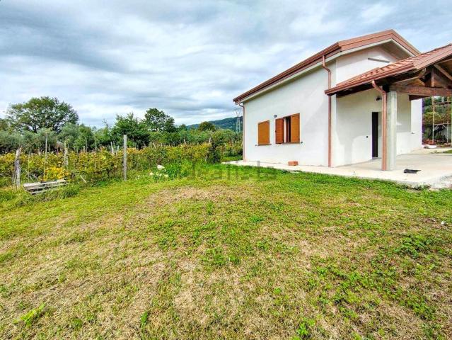 Case e ville in vendita di 123 m²