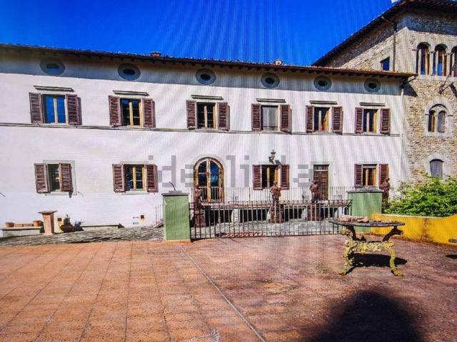 Case e ville in vendita di 1250 m² in Località Casole