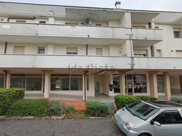 Case e ville in vendita di 1250 m² in Via Giuseppe Parini