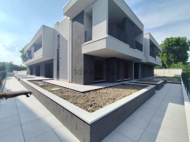 Case e ville in vendita di 125 m² in Via G. Masina