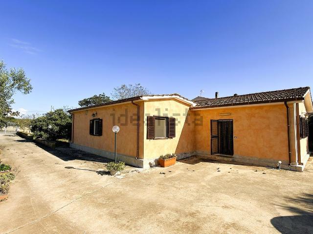 Case e ville in vendita di 125 m² in Via di Tragliatella