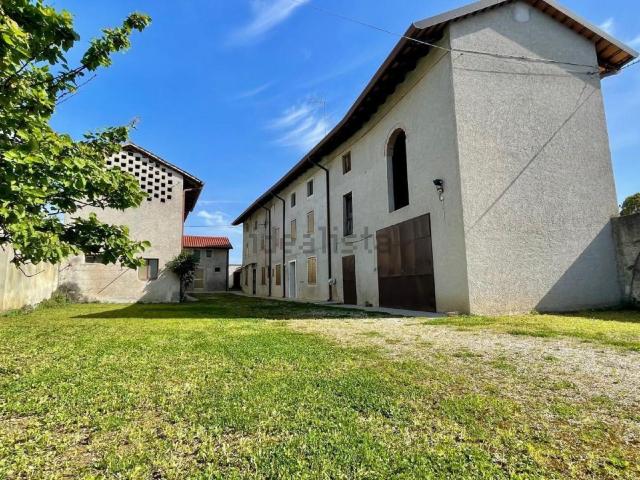 Case e ville in vendita di 125 m² in Piazza delle Scuole, 6