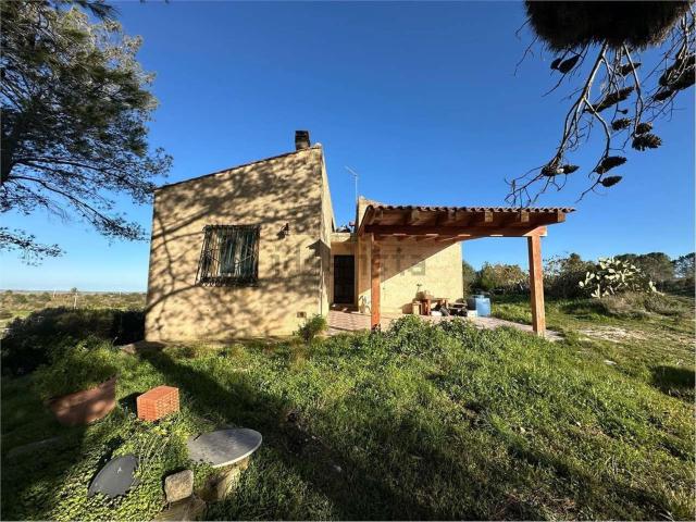 Case e ville in vendita di 125 m² in Strada Provinciale 64
