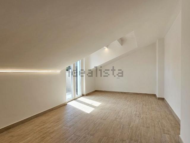 Villetta bifamiliare in vendita di 126 m² in Via V. Tridentina 309