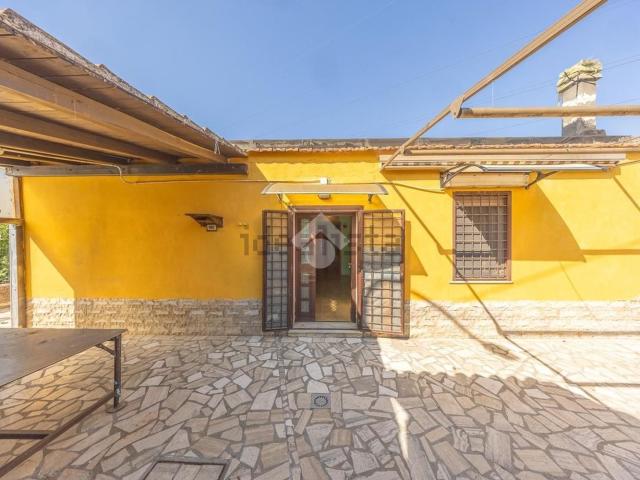 Case e ville in vendita di 126 m² in Via Lago Maggiore, 39