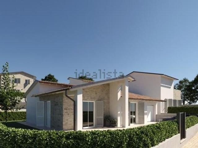 Case e ville in vendita di 127 m² in Via A. Diaz, 53034