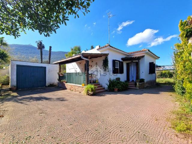 Case e ville in vendita di 127 m² in Via del Brecciaro