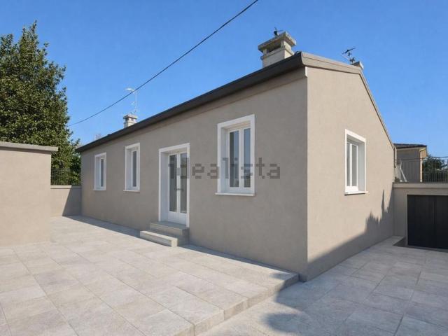 Case e ville in vendita di 127 m² in Piazzale Ponte Fior di Rosa