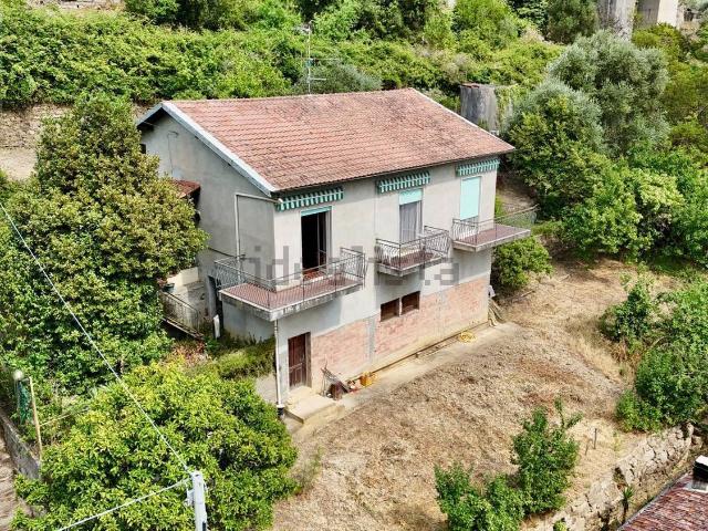 Case e ville in vendita di 127 m² in Strada A. San Pietro, 149
