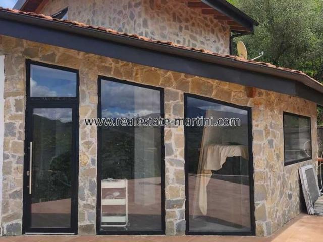 Case e ville in vendita di 127 m² in Strada probinciale 62