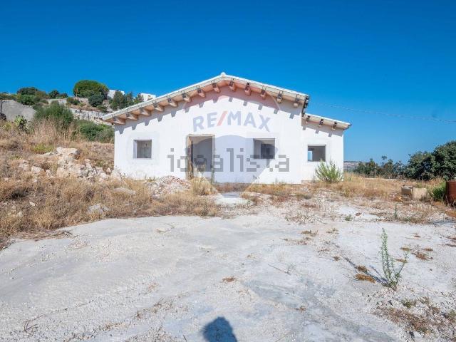 Case e ville in vendita di 127 m² in Strada Provinciale 37