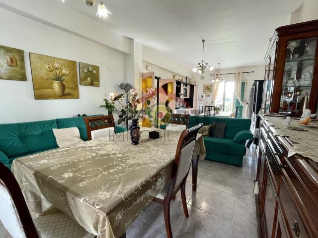 Case e ville in vendita di 128 m² in Via Etnea
