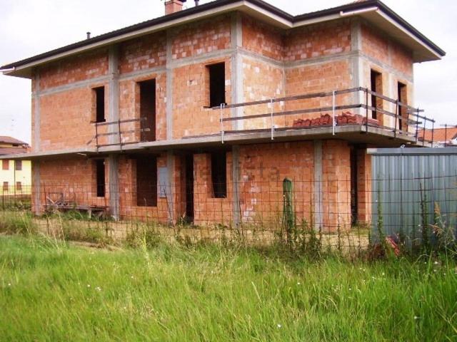 Case e ville in vendita di 128 m² in Via Sandro Pertini
