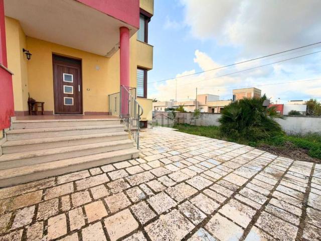Case e ville in vendita di 129 m² in Via Luigi De Giorgio, 1