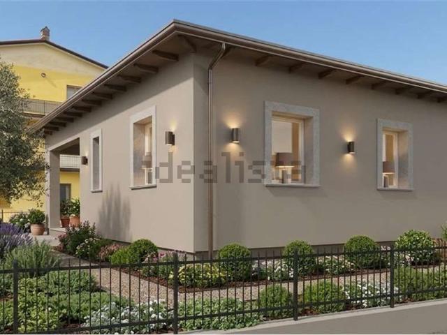 Case e ville in vendita di 129 m² in Via Salicello