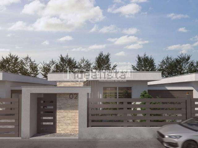 Case e ville in vendita di 129 m² in Via Rovello, 47