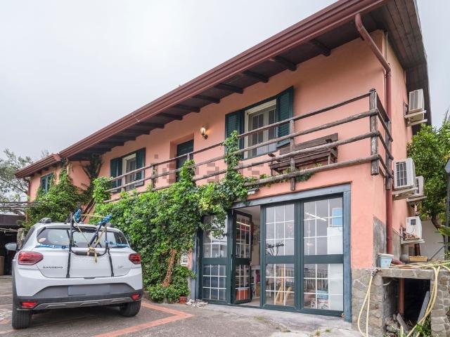 Case e ville in vendita di 129 m² in Contrada Candelora
