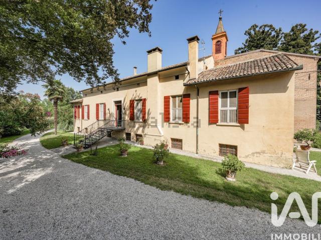 Case e ville in vendita di 1300 m² in Via Zocca, 10