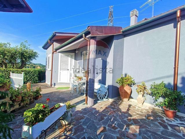 Case e ville in vendita di 130 m²