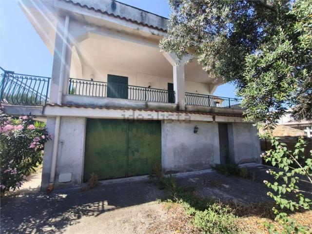 Case e ville in vendita di 130 m² in Via Chiovaro