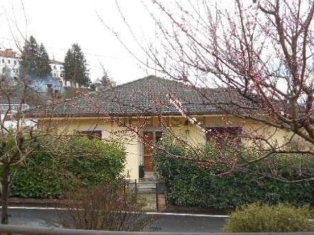 Case e ville in vendita di 130 m² in Via Alcide De Gasperi