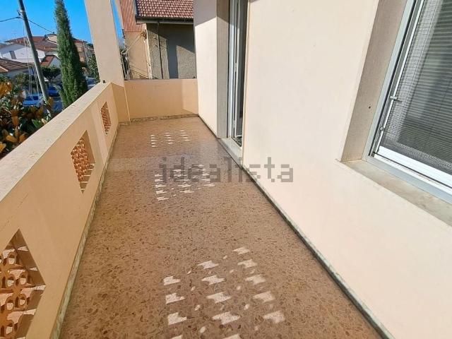 Case e ville in vendita di 130 m² in Via Buccari, 55