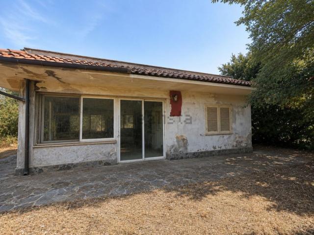 Case e ville in vendita di 130 m² in Via dei Cinque Archi, 11