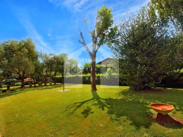 Case e ville in vendita di 130 m² in Via dell&apos Aione