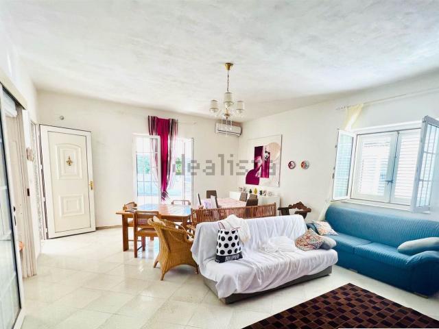 Case e ville in vendita di 130 m² in Via Lago di Pergusa