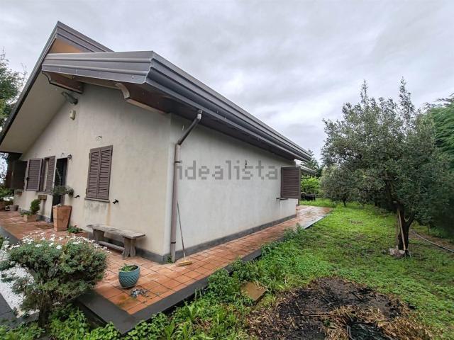 Case e ville in vendita di 130 m² in Via San Battaglia, 82