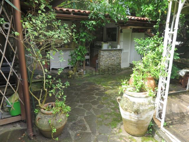 Case e ville in vendita di 130 m² in Via Parco Rimembranza, 12
