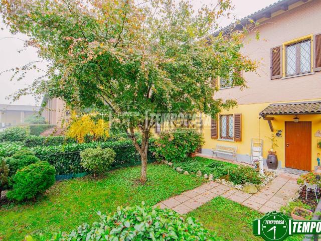 Case e ville in vendita di 130 m² in Strada Cascina Morona