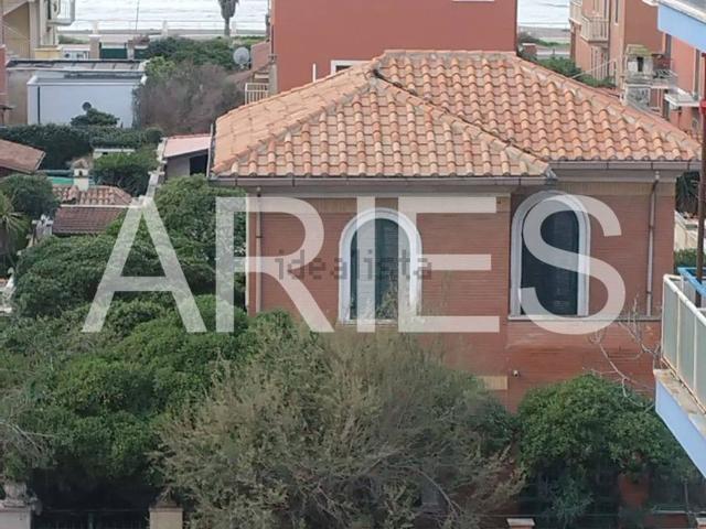Case e ville in vendita di 131 m² in Via della Santabarbara, 21