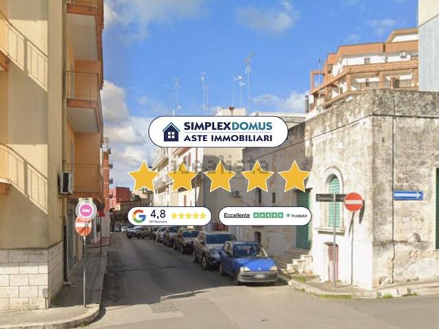 Case e ville in vendita di 132 m² in Via Giannone
