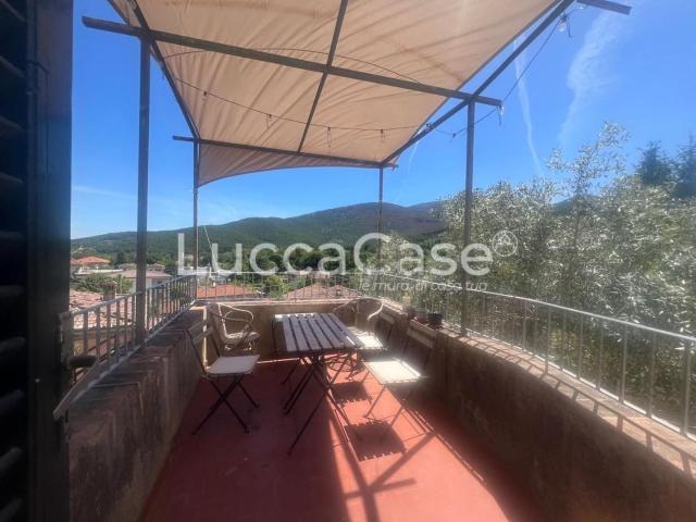 Case e ville in vendita di 132 m² in Via di Santa Maria del Giudice, 3126