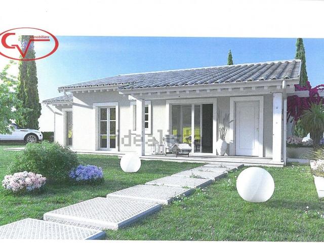 Case e ville in vendita di 132 m² in Via Levanella la Lama