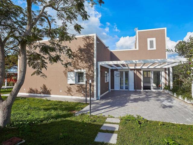 Case e ville in vendita di 132 m² in Via Marsala, 56