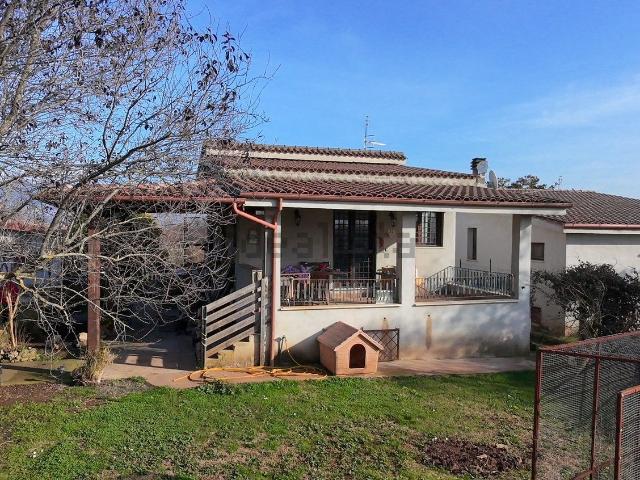 Case e ville in vendita di 133 m² in Via Colle Ceppeta, 2