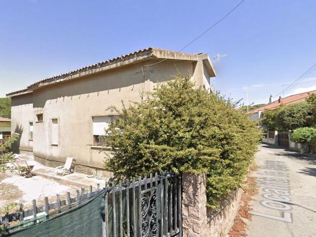 Case e ville in vendita di 133 m² in Via Libeccio, 6